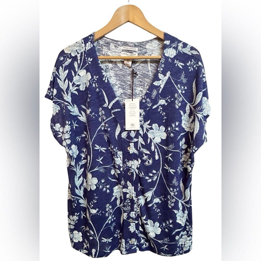 Laura Ashley Linen Blend Blue Floral Top Size 1X NWT - Picture 6 of 7